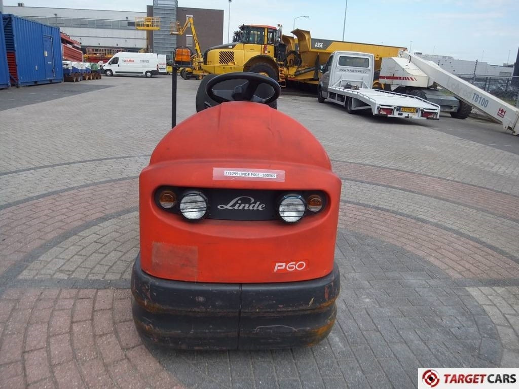 Linde P60Z Electric Tow Truck Tractor 6000KG - 견인 트랙터 : 사진 2 Linde P60Z Electric Tow Truck Tractor 6000KG - 견인 트랙터 : 사진 2