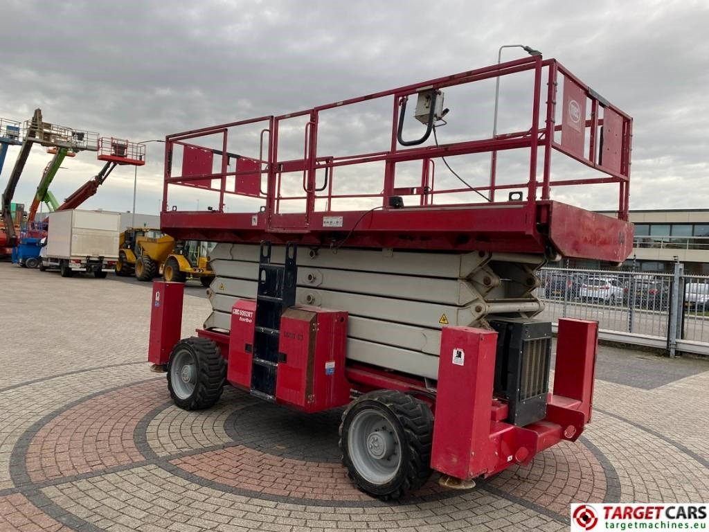 MEC 6092RT Diesel 4x4 Scissor Work Lift 2020cm - 시저 리프트 : 사진 2 MEC 6092RT Diesel 4x4 Scissor Work Lift 2020cm - 시저 리프트 : 사진 2