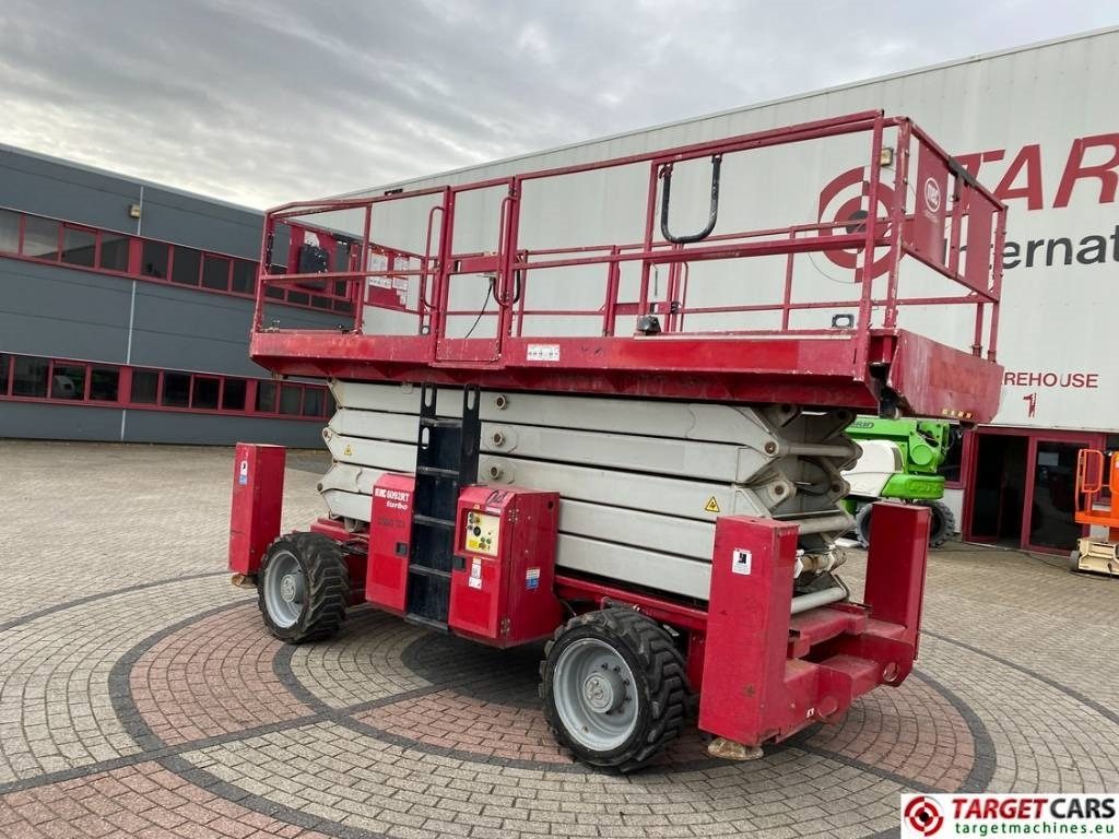 MEC 6092RT Diesel 4x4 Scissor Work Lift 2020cm - 시저 리프트 : 사진 4 MEC 6092RT Diesel 4x4 Scissor Work Lift 2020cm - 시저 리프트 : 사진 4
