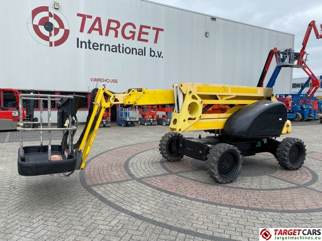 Niftylift HR21D Diese 4x4 Articulated Boom Work Lift 2080cm - 관절 붐 : 사진 1 Niftylift HR21D Diese 4x4 Articulated Boom Work Lift 2080cm - 관절 붐 : 사진 1