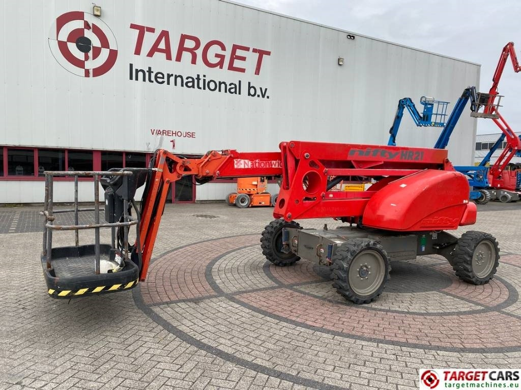 Niftylift HR21D Diesel 4x4 Articulated Boom Work Lift 2080cm - 관절 붐 : 사진 1 Niftylift HR21D Diesel 4x4 Articulated Boom Work Lift 2080cm - 관절 붐 : 사진 1