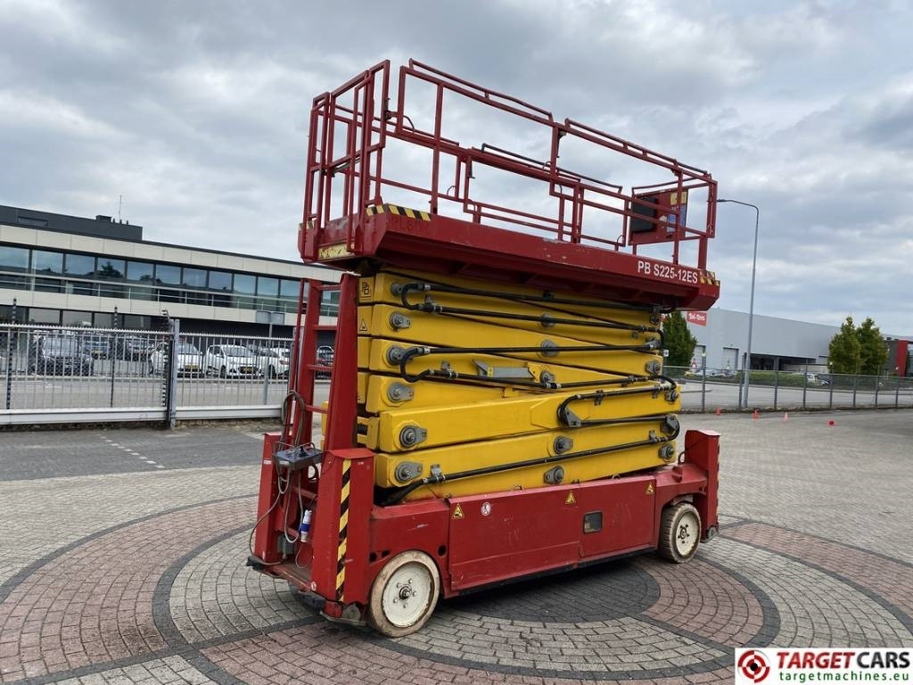 PB-Lift S225-12ES Electric Scissor Work Lift 2250cm - 시저 리프트 : 사진 3 PB-Lift S225-12ES Electric Scissor Work Lift 2250cm - 시저 리프트 : 사진 3