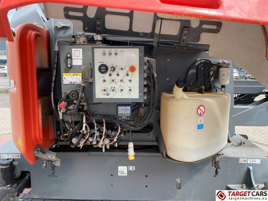 리스 SkyJack SJ63AJ Articulated 4x4 Diesel Boom WorkLift 2136cm  SkyJack SJ63AJ Articulated 4x4 Diesel Boom WorkLift 2136cm : 사진 13