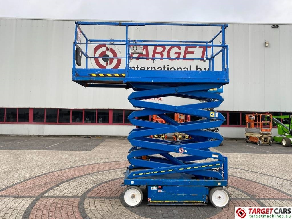 SkyJack SJIII-4632 Electric 4632 Scissor Work Lift 1170cm - 시저 리프트 : 사진 5 SkyJack SJIII-4632 Electric 4632 Scissor Work Lift 1170cm - 시저 리프트 : 사진 5