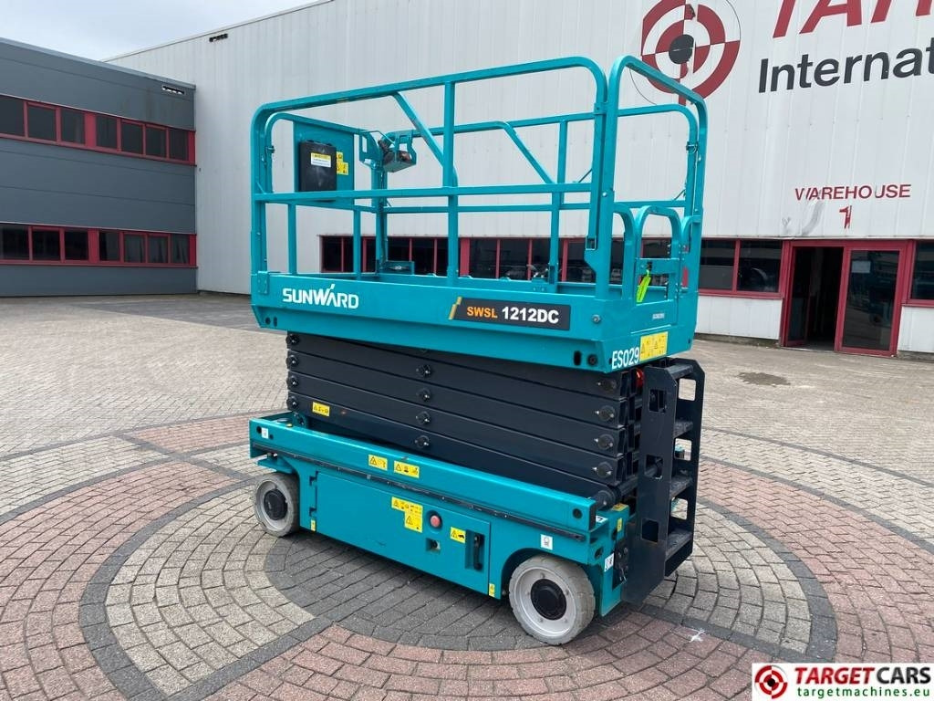 Sunward SWSL1212DC Electric Scissor Work LIft 1200cm - 시저 리프트 : 사진 4 Sunward SWSL1212DC Electric Scissor Work LIft 1200cm - 시저 리프트 : 사진 4