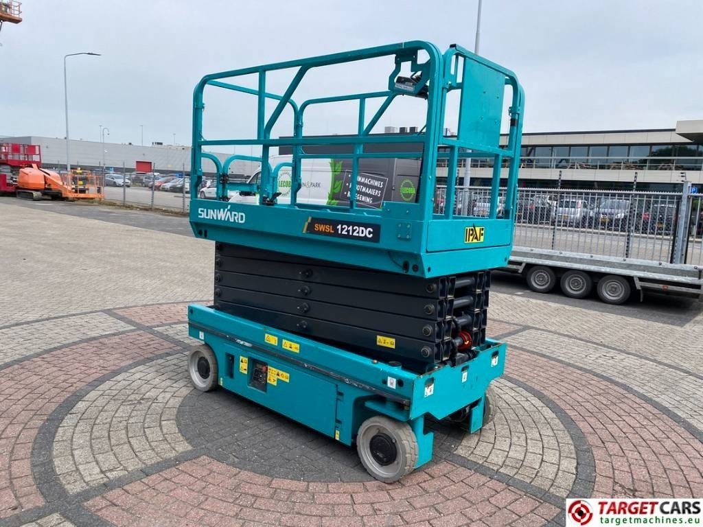 Sunward SWSL1212DC Electric Scissor Work LIft 1200cm - 시저 리프트 : 사진 2 Sunward SWSL1212DC Electric Scissor Work LIft 1200cm - 시저 리프트 : 사진 2