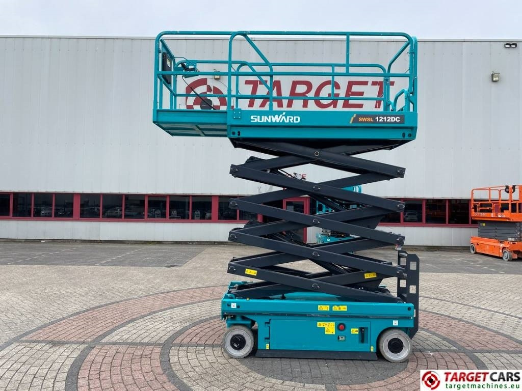 Sunward SWSL1212DC Electric Scissor Work Lift 1200cm - 시저 리프트 : 사진 5 Sunward SWSL1212DC Electric Scissor Work Lift 1200cm - 시저 리프트 : 사진 5