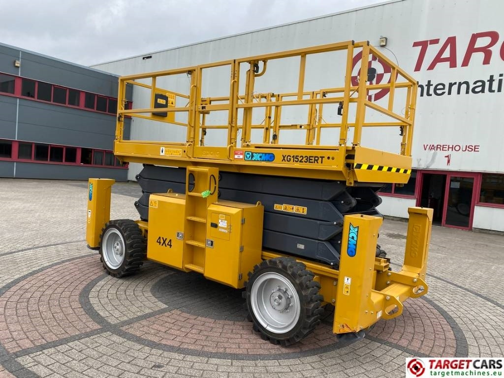 XCMG XG1523ERT Electric 4x4 Scissor Work Lift 1500cm - 시저 리프트 : 사진 4 XCMG XG1523ERT Electric 4x4 Scissor Work Lift 1500cm - 시저 리프트 : 사진 4