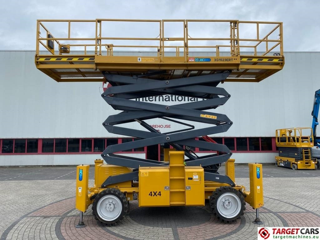 XCMG XG1523ERT Electric 4x4 Scissor Work Lift 1500cm - 시저 리프트 : 사진 5 XCMG XG1523ERT Electric 4x4 Scissor Work Lift 1500cm - 시저 리프트 : 사진 5
