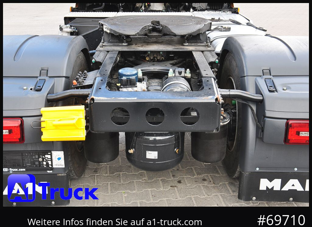 MAN TGX 18,480 BLS Intarder Standklima, Soundsysem - 트랙터 유닛 : 사진 3 MAN TGX 18,480 BLS Intarder Standklima, Soundsysem - 트랙터 유닛 : 사진 3