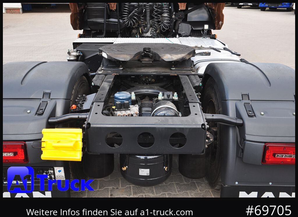 MAN TGX 18,480 BLS Intarder Standklima, Soundsysem - 트랙터 유닛 : 사진 3 MAN TGX 18,480 BLS Intarder Standklima, Soundsysem - 트랙터 유닛 : 사진 3