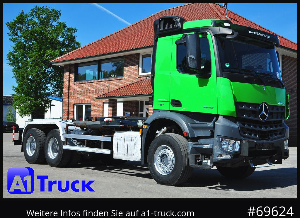 MERCEDES-BENZ Arocs 2542, Abrollkipper, 6x4, HYVA, - 후크 리프트 트럭 : 사진 1 MERCEDES-BENZ Arocs 2542, Abrollkipper, 6x4, HYVA, - 후크 리프트 트럭 : 사진 1