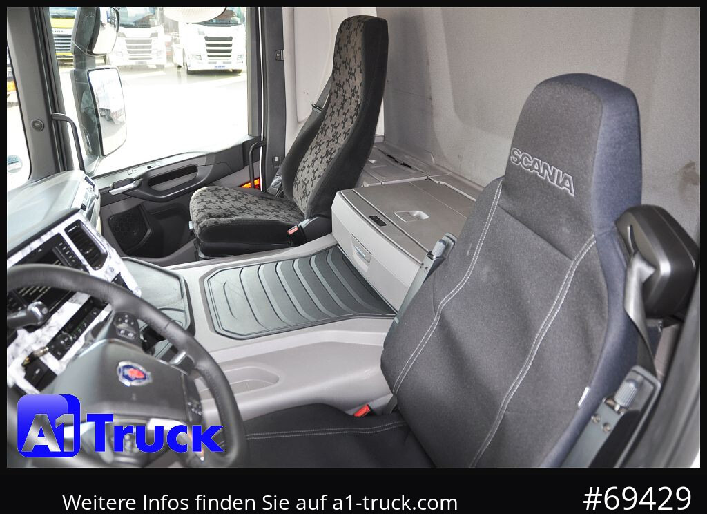 음료 트럭 SCANIA P 320 P 6x2,, Getränke, Lenkachse, LBW: Dhollandia DHLM 30 : 사진 7 음료 트럭 SCANIA P 320 P 6x2,, Getränke, Lenkachse, LBW: Dhollandia DHLM 30 : 사진 7