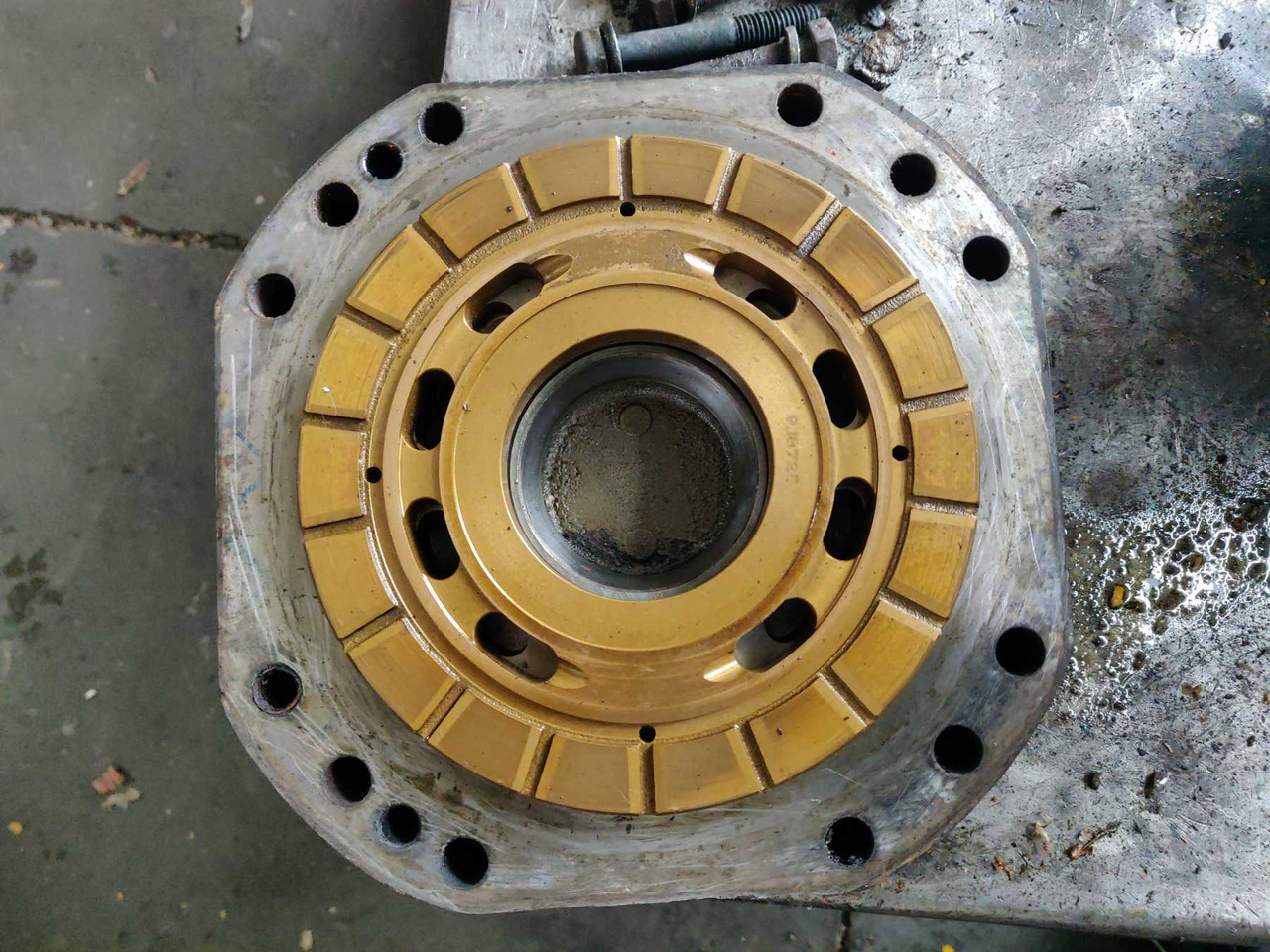 Caterpillar 225 MOTORE IDRAULICO ROTAZIONE - 유압 모터 건설기계 용 : 사진 4 Caterpillar 225 MOTORE IDRAULICO ROTAZIONE - 유압 모터 건설기계 용 : 사진 4