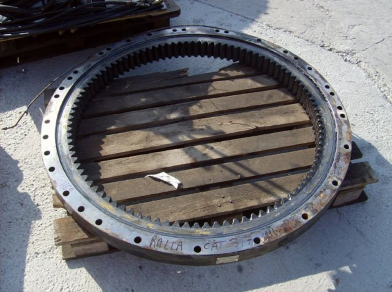 Caterpillar 317 NVA RALLA - 변속기 건설기계 용 : 사진 1 Caterpillar 317 NVA RALLA - 변속기 건설기계 용 : 사진 1