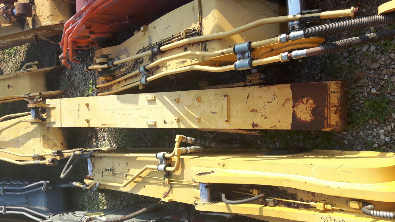 Caterpillar 317B LN STICK CON PERNI E BIELLE - 보디 및 외관 건설기계 용 : 사진 2 Caterpillar 317B LN STICK CON PERNI E BIELLE - 보디 및 외관 건설기계 용 : 사진 2