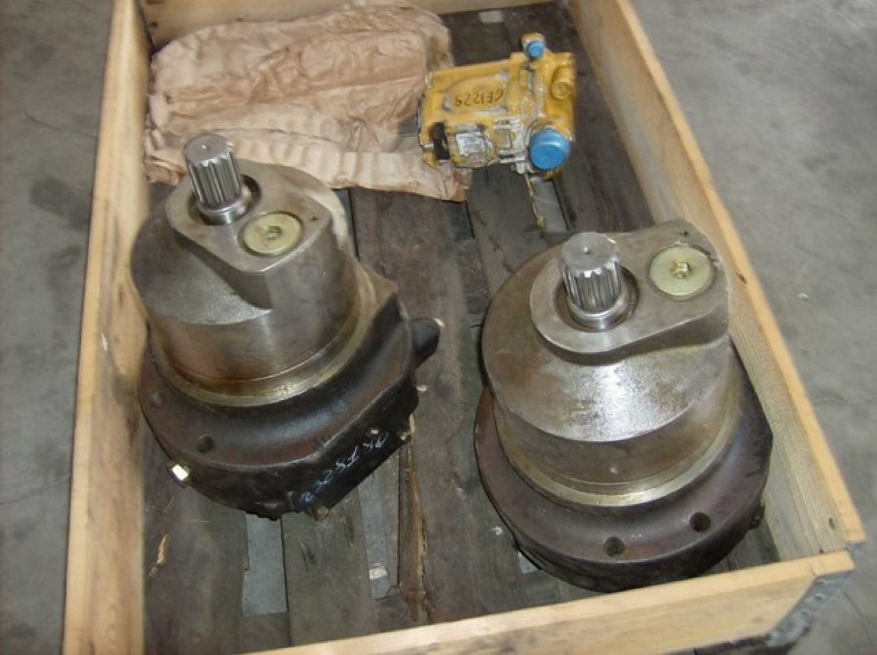 Caterpillar 345C MOTORI DI TRASLAZIONI NUOVI. - 파이널 드라이브 건설기계 용 : 사진 1 Caterpillar 345C MOTORI DI TRASLAZIONI NUOVI. - 파이널 드라이브 건설기계 용 : 사진 1