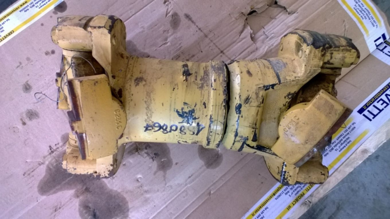 Caterpillar 735 ALBERO DI TRASMISSIONE - 드라이브 축 건설기계 용 : 사진 1 Caterpillar 735 ALBERO DI TRASMISSIONE - 드라이브 축 건설기계 용 : 사진 1