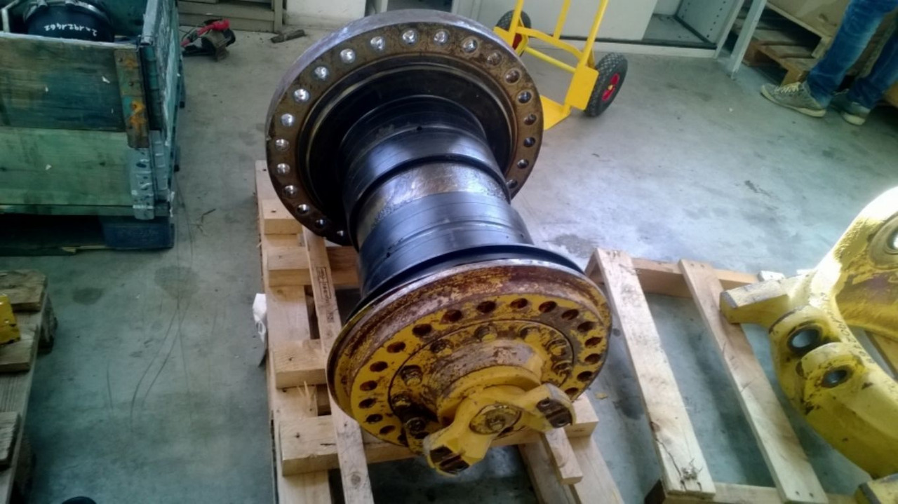 Caterpillar 735 PERNO SNODO CENTRALE - 보디 및 외관 건설기계 용 : 사진 3 Caterpillar 735 PERNO SNODO CENTRALE - 보디 및 외관 건설기계 용 : 사진 3