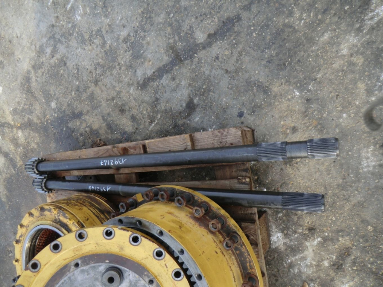 Caterpillar 735 Semiasse con una filettatura - 변속기 건설기계 용 : 사진 3 Caterpillar 735 Semiasse con una filettatura - 변속기 건설기계 용 : 사진 3