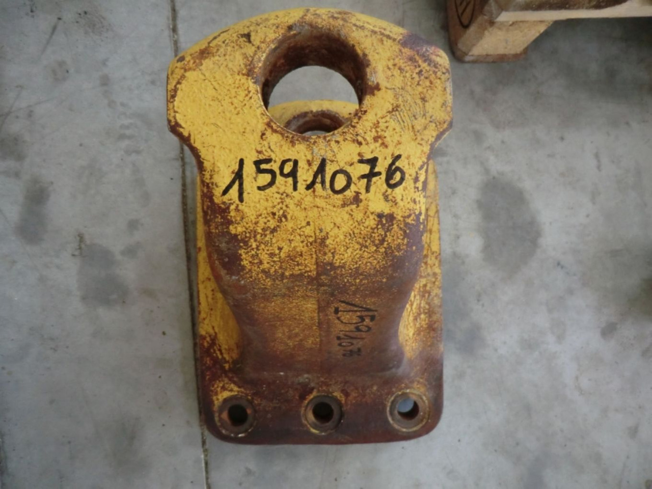 Caterpillar 735 Supporto barra equilibratrice frontale - 보디 및 외관 건설기계 용 : 사진 3 Caterpillar 735 Supporto barra equilibratrice frontale - 보디 및 외관 건설기계 용 : 사진 3