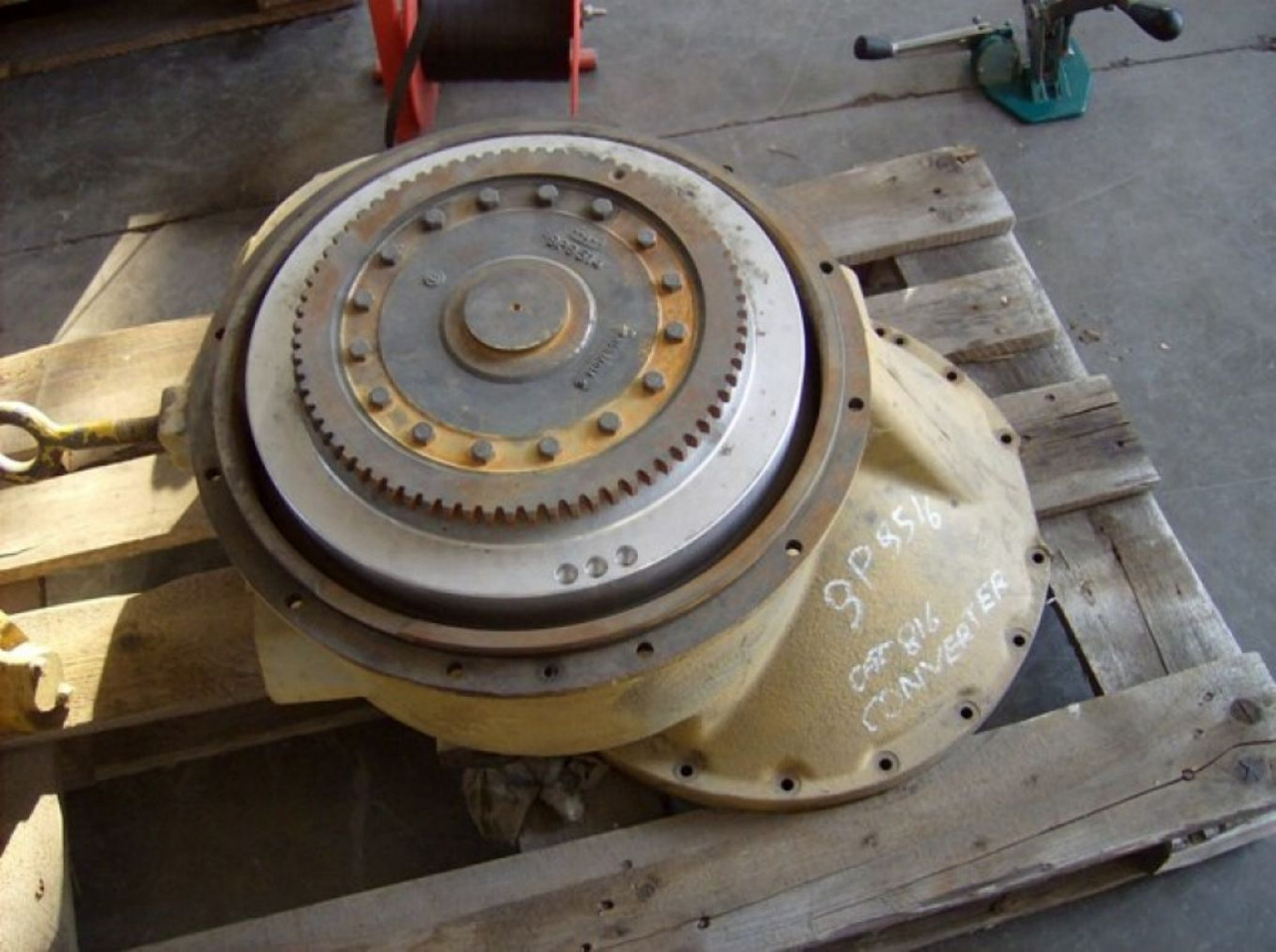 Caterpillar 816B CONVERTER - 변속기 건설기계 용 : 사진 1 Caterpillar 816B CONVERTER - 변속기 건설기계 용 : 사진 1