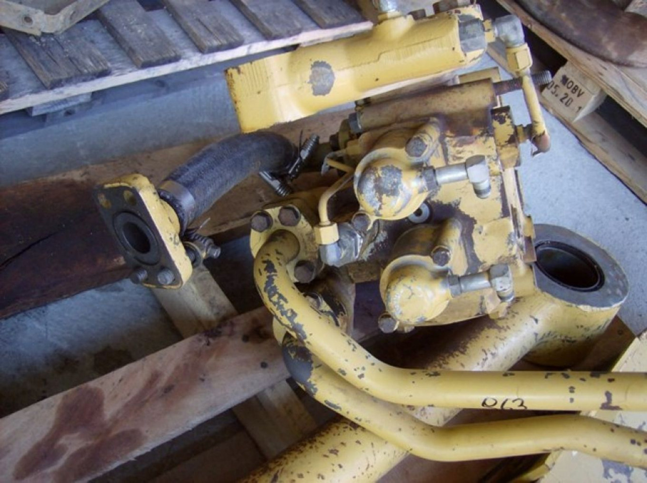 Caterpillar 963 DISTRIBUTORE IDRAULICO - 유압 밸브 건설기계 용 : 사진 1 Caterpillar 963 DISTRIBUTORE IDRAULICO - 유압 밸브 건설기계 용 : 사진 1