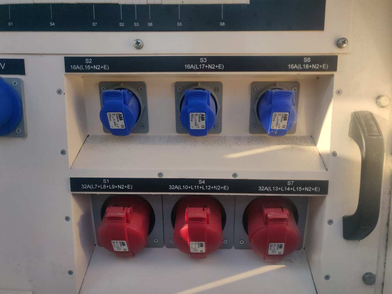 Caterpillar Olympian XQE200 - 발전기 세트 : 사진 2 Caterpillar Olympian XQE200 - 발전기 세트 : 사진 2