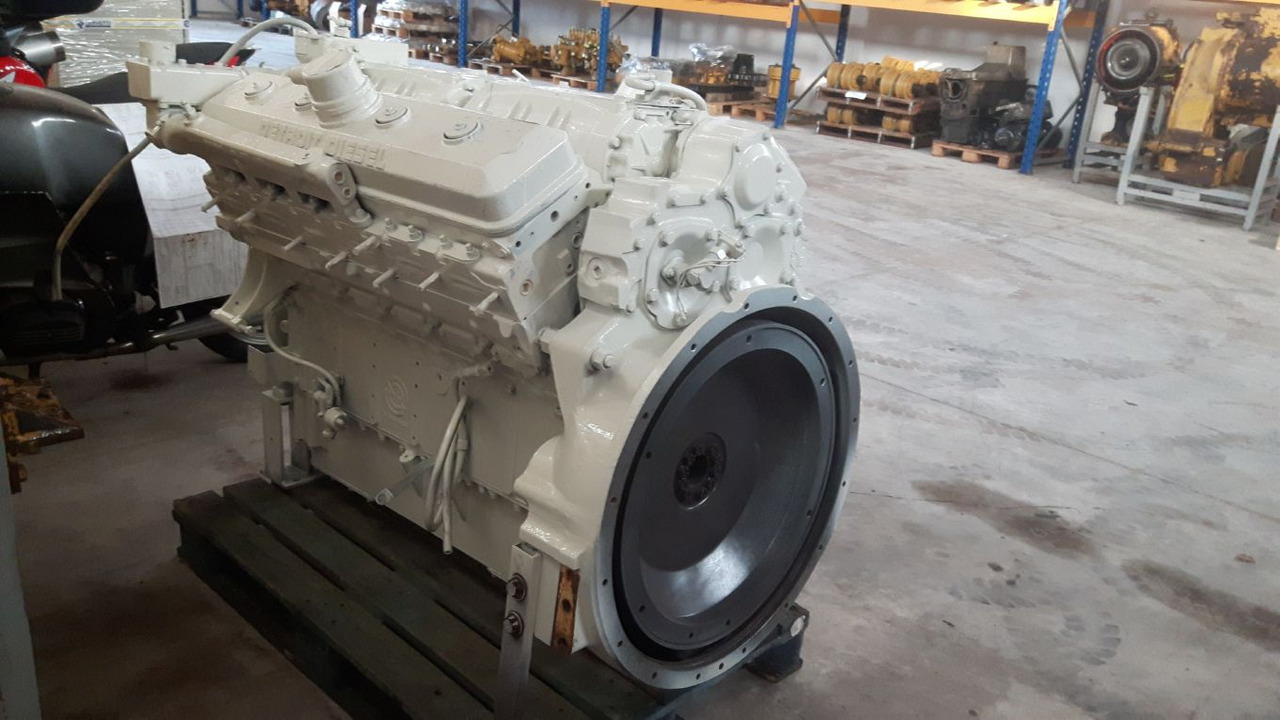 DETROIT DIESEL 12V71 MOTORE REVISIONATO (ENGINE NO. 71237406).COMPLETO DI N. 2 TURBO E VENTOLA. - 엔진 건설기계 용 : 사진 2 DETROIT DIESEL 12V71 MOTORE REVISIONATO (ENGINE NO. 71237406).COMPLETO DI N. 2 TURBO E VENTOLA. - 엔진 건설기계 용 : 사진 2