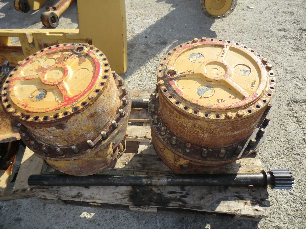 FIAT ALLIS FR20 Riduttore di traslazione. Può essere montato sia su assale anteriore sia su posteriore - 변속기 건설기계 용 : 사진 1 FIAT ALLIS FR20 Riduttore di traslazione. Può essere montato sia su assale anteriore sia su posteriore - 변속기 건설기계 용 : 사진 1