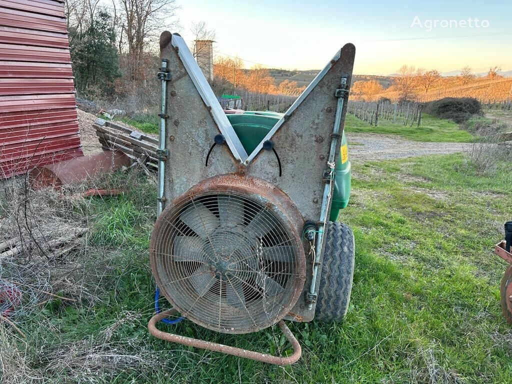 CAPPONI TRV 1100 - 스프레이 : 사진 1 CAPPONI TRV 1100 - 스프레이 : 사진 1