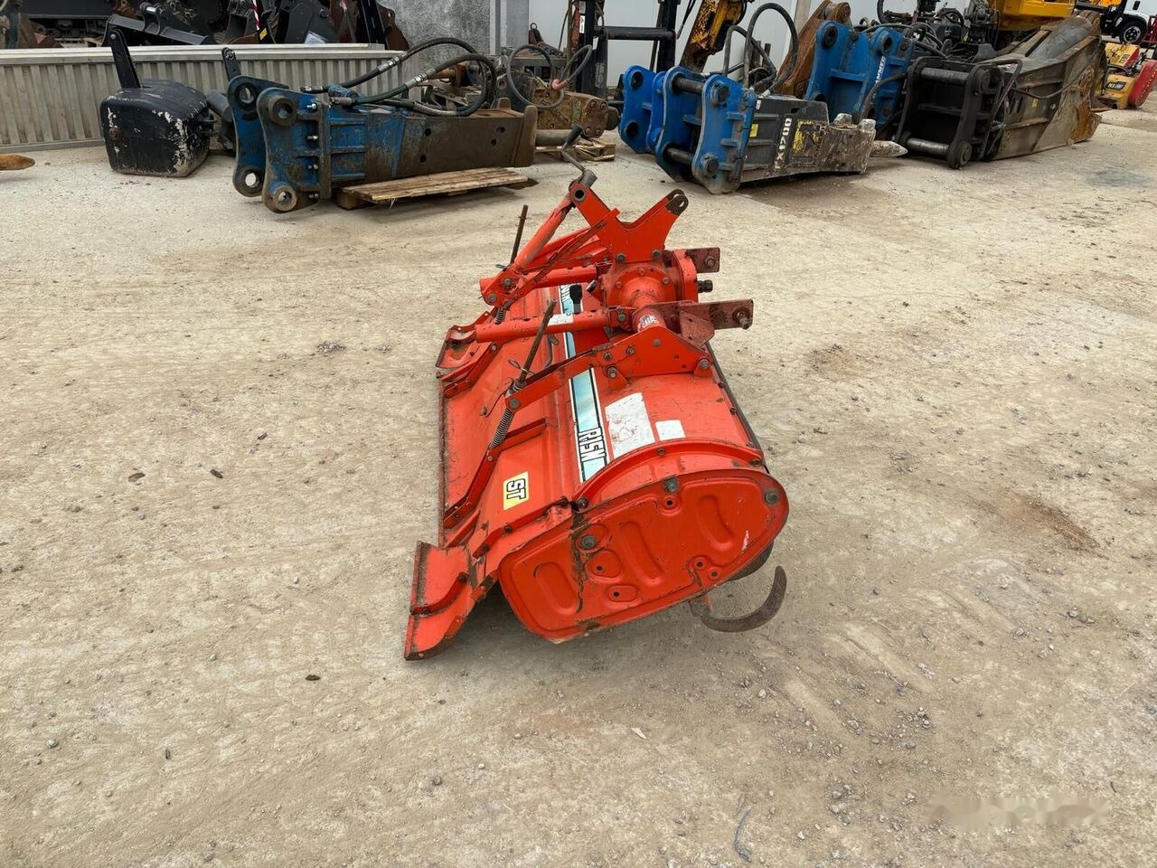 Kubota R 15 N - 쟁기 : 사진 2 Kubota R 15 N - 쟁기 : 사진 2