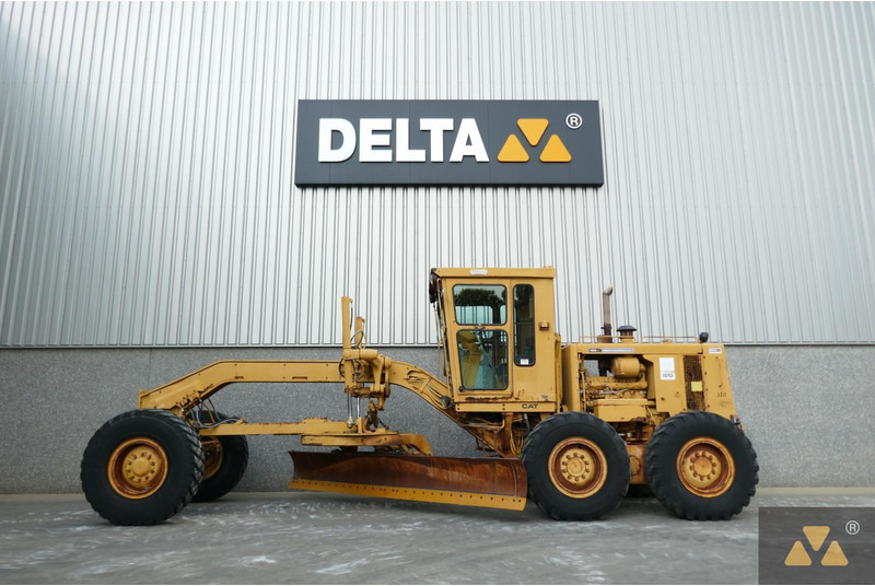그레이더 Caterpillar 12G : 사진 1