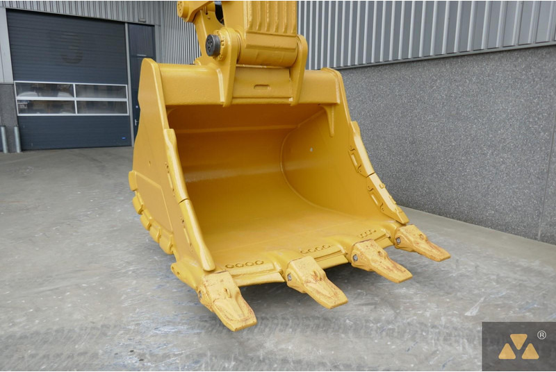 크롤러 굴삭기 Caterpillar 390F LME : 사진 6