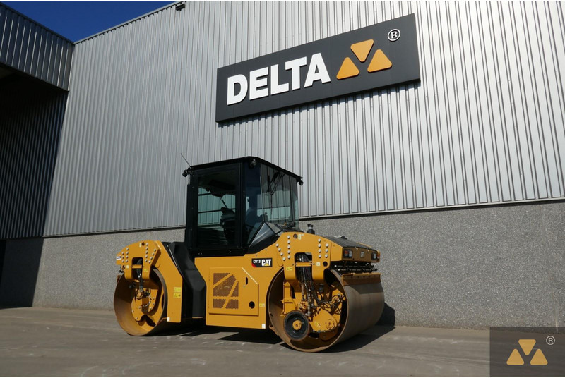 Caterpillar CB13 - 롤러 : 사진 3 Caterpillar CB13 - 롤러 : 사진 3