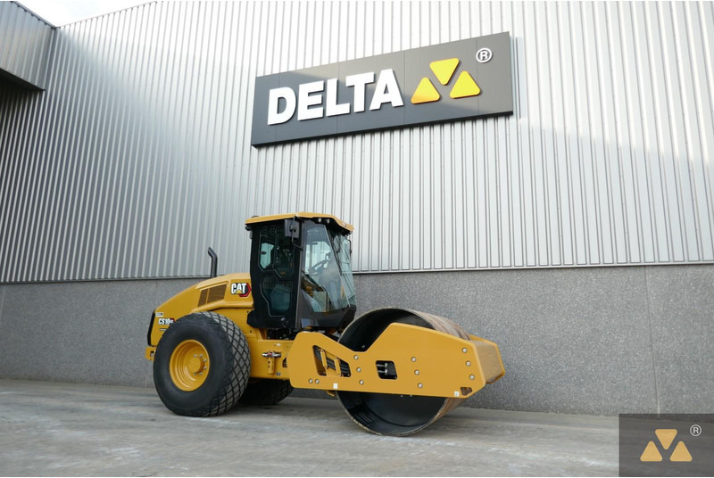 Caterpillar CS10GC - 롤러 : 사진 3 Caterpillar CS10GC - 롤러 : 사진 3