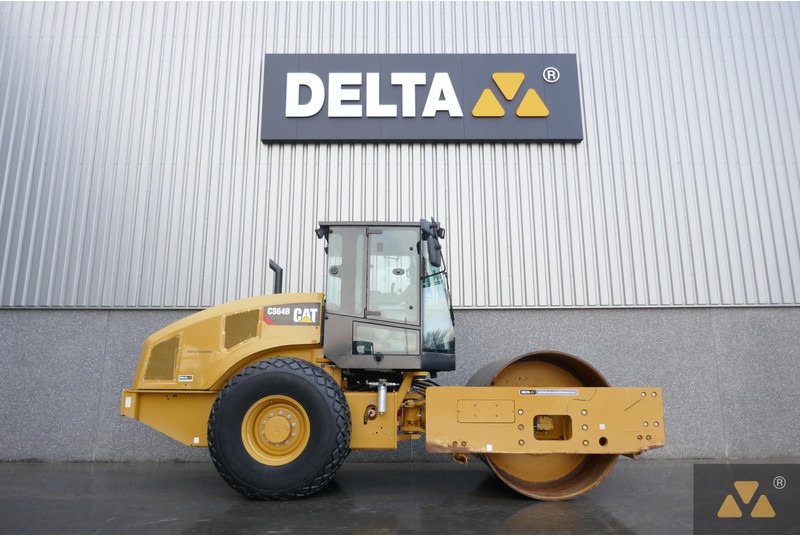Caterpillar CS64B - 롤러 : 사진 2 Caterpillar CS64B - 롤러 : 사진 2