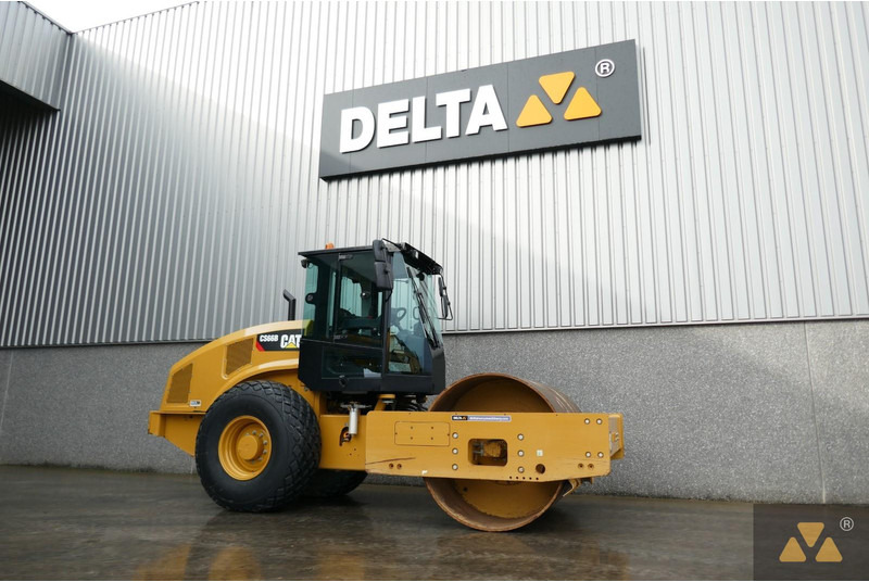 Caterpillar CS66B - 롤러 : 사진 3 Caterpillar CS66B - 롤러 : 사진 3