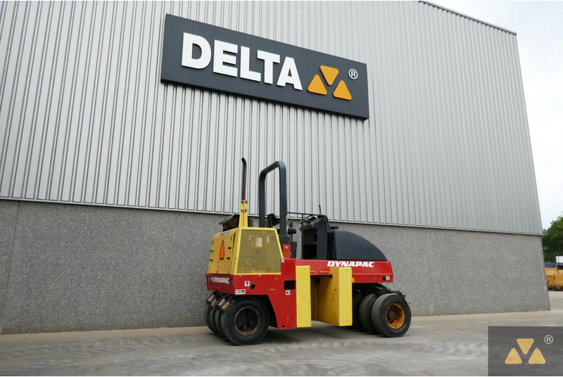 Dynapac CP142 - 공압 롤러 : 사진 5 Dynapac CP142 - 공압 롤러 : 사진 5