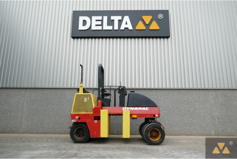 Dynapac CP142 - 공압 롤러 : 사진 2 Dynapac CP142 - 공압 롤러 : 사진 2