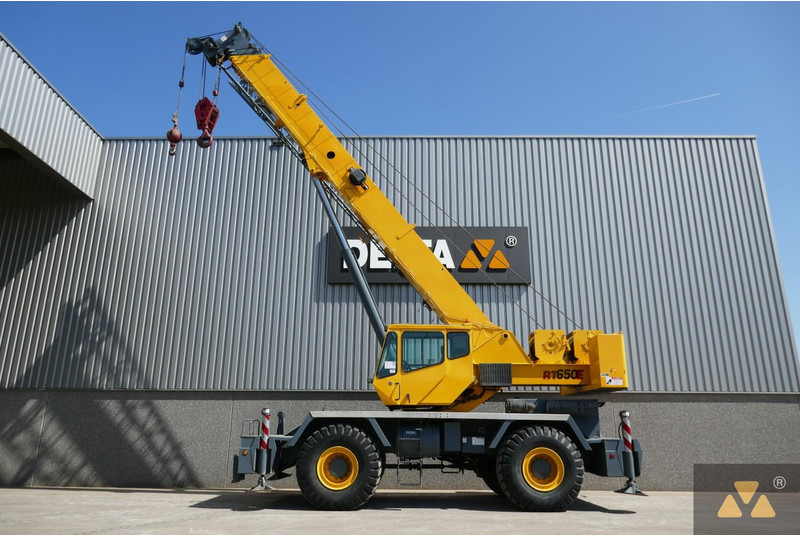 Grove RT650E - 험한 지형 크레인 : 사진 1 Grove RT650E - 험한 지형 크레인 : 사진 1