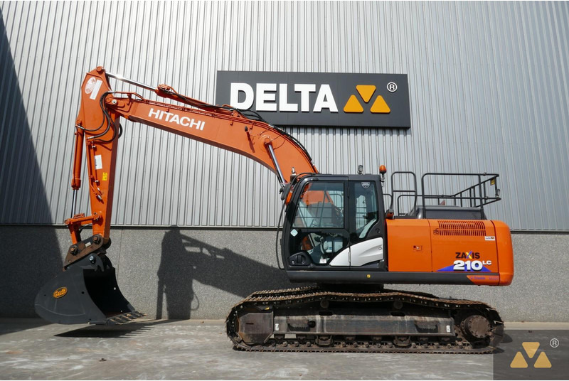 Hitachi ZX210LC-6 - 크롤러 굴삭기 : 사진 1 Hitachi ZX210LC-6 - 크롤러 굴삭기 : 사진 1