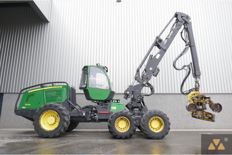 John Deere 1270E - 산림용 수확기 : 사진 2 John Deere 1270E - 산림용 수확기 : 사진 2