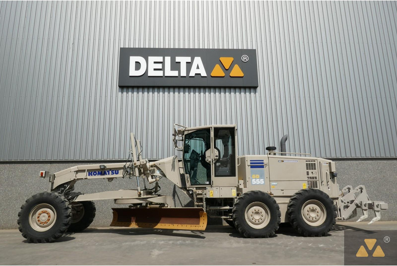 Komatsu GD555-5 Ex- - 그레이더 : 사진 1 Komatsu GD555-5 Ex- - 그레이더 : 사진 1