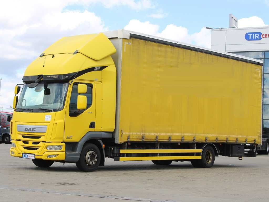 DAF LF 220FA, EURO 6, SLEEPING CABIN - 커튼사이더 트럭 : 사진 1 DAF LF 220FA, EURO 6, SLEEPING CABIN - 커튼사이더 트럭 : 사진 1
