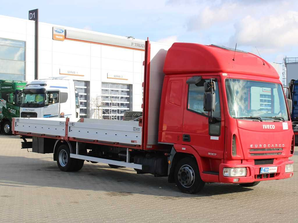 Iveco EUROCARGO ML 90E17, EURO 3, PNEU 80% - 커튼사이더 트럭 : 사진 2 Iveco EUROCARGO ML 90E17, EURO 3, PNEU 80% - 커튼사이더 트럭 : 사진 2