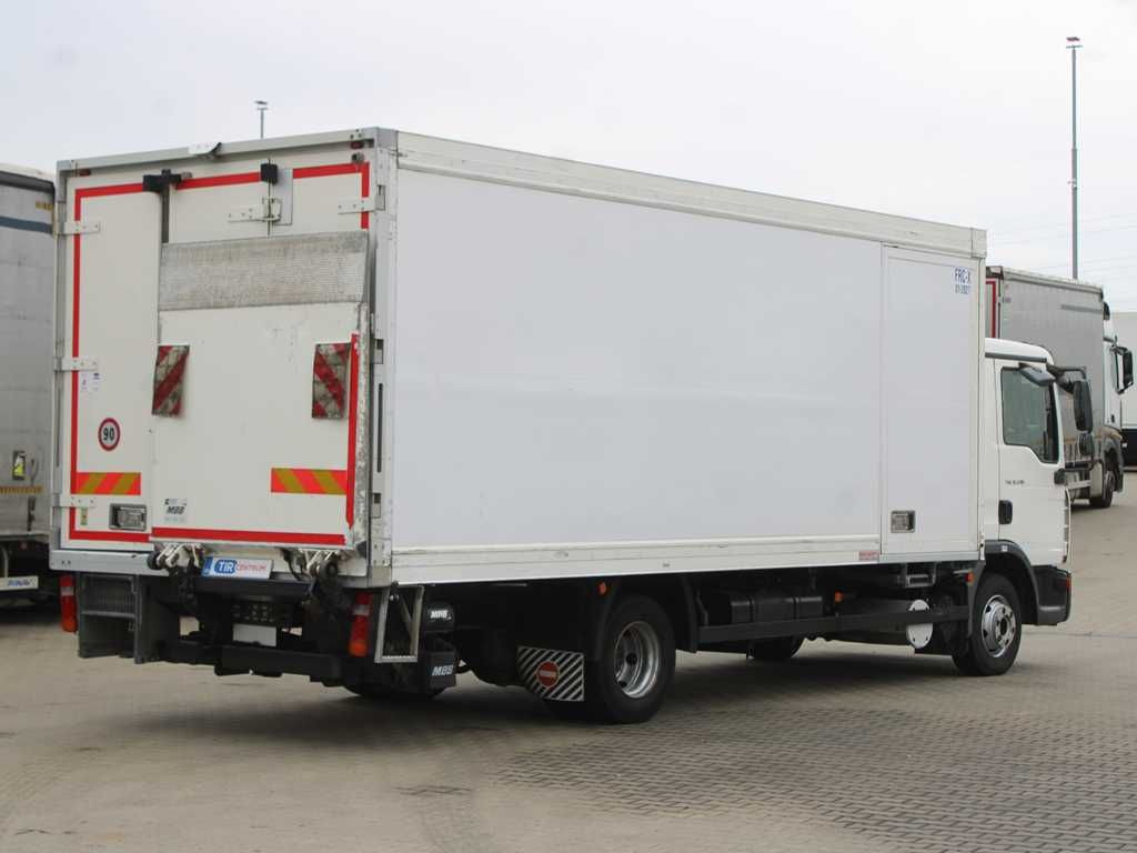 MAN TGL 12.210, TAIL LIFT, CARRIER SUPRA 850Mt - 냉동탑차 : 사진 3 MAN TGL 12.210, TAIL LIFT, CARRIER SUPRA 850Mt - 냉동탑차 : 사진 3