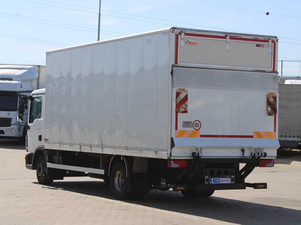 MAN TGL 12.220, HYDRAULIC FRONT, EURO 6 - 박스 트럭 : 사진 4 MAN TGL 12.220, HYDRAULIC FRONT, EURO 6 - 박스 트럭 : 사진 4