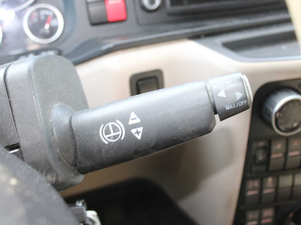 트랙터 유닛 MAN TGX 18.500, LOWDECK, NAVIGATION, RETARDER, EURO 6 : 사진 9 트랙터 유닛 MAN TGX 18.500, LOWDECK, NAVIGATION, RETARDER, EURO 6 : 사진 9