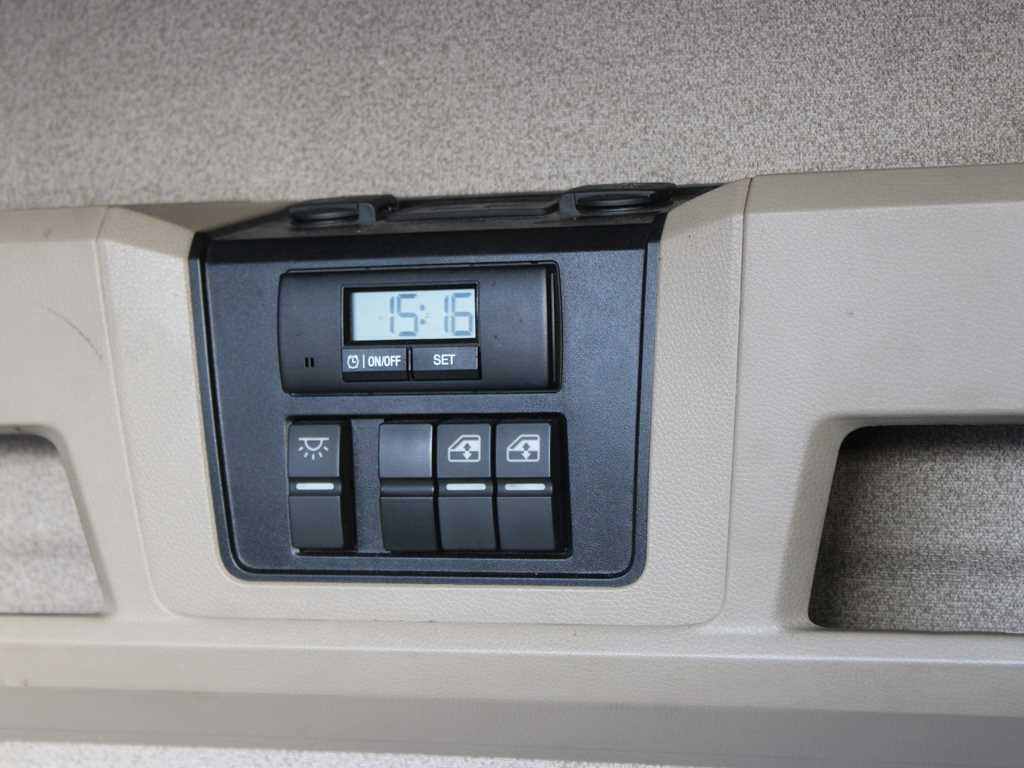 트랙터 유닛 MAN TGX 18.500, LOWDECK, NAVIGATION, RETARDER, EURO 6 : 사진 12 트랙터 유닛 MAN TGX 18.500, LOWDECK, NAVIGATION, RETARDER, EURO 6 : 사진 12